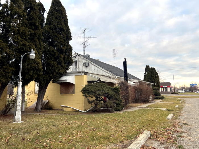 Mel Manor Motel (Welcome Inn) - Dec 11 2022 Photo (newer photo)